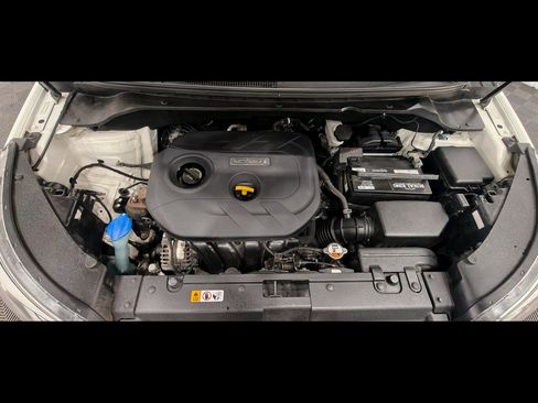 Used 2017 Kia Soul + w/ Designer's Package FWD image 32