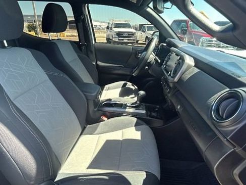 Used 2023 Toyota Tacoma TRD Sport w/ Advanced Technology Package AWD/4WD image 11