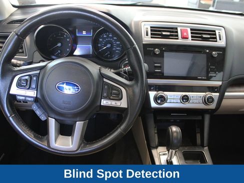 Used 2017 Subaru Outback 2.5i Limited AWD/4WD image 7