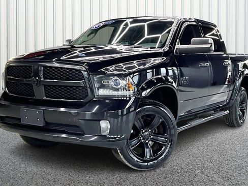 Used 2018 RAM 1500 Sport image 3