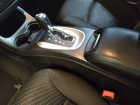 Used 2019 Dodge Journey SE FWD image 26