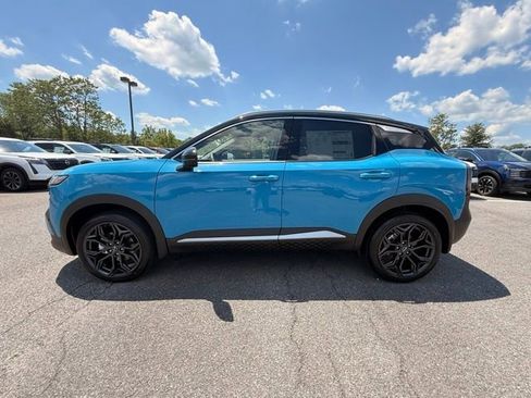 New 2026 Nissan Kicks SR w/ SR Premium Package AWD/4WD image 8
