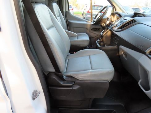 Used 2019 Ford Transit 250 148 Medium Roof image 18