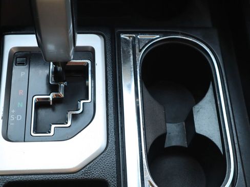 Used 2015 Toyota Tundra SR5 w/ SR5 Upgrade Package image 24