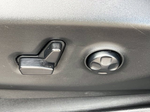 Used 2025 Chrysler Pacifica Select FWD image 20