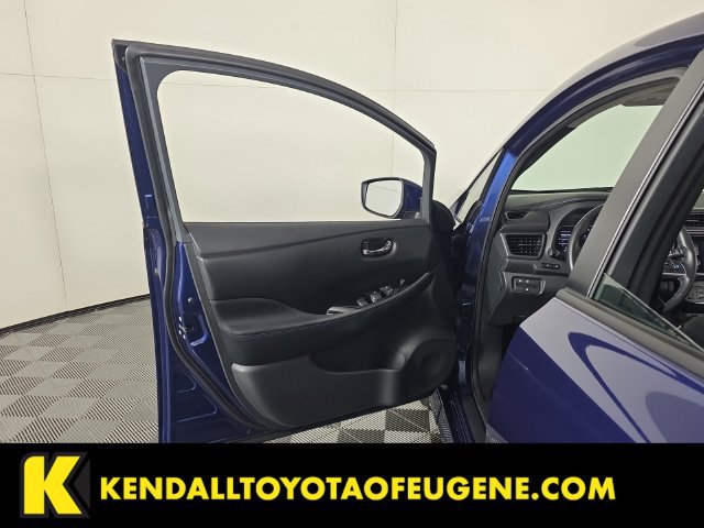 Used 2019 Nissan Leaf SV w/ SV Technology Package FWD image 20