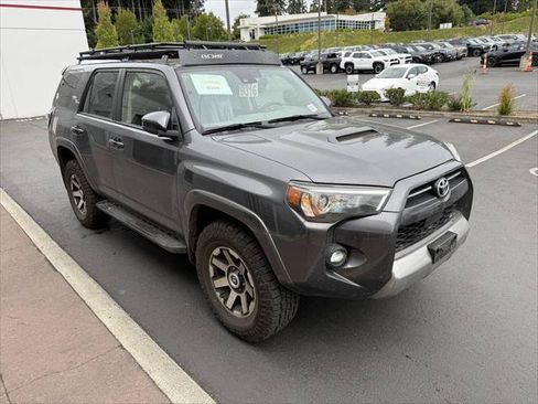 Certified 2021 Toyota 4Runner TRD Off-Road AWD/4WD image 10