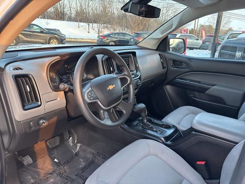 Used 2020 Chevrolet Colorado W/T w/ WT Convenience Package RWD image 11