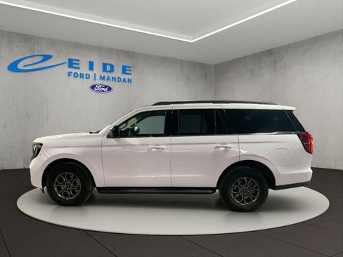 Used 2025 Ford Expedition Active AWD/4WD image 10