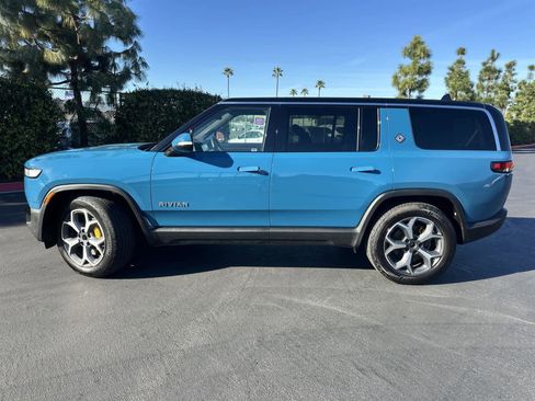 Used 2023 Rivian R1S Adventure image 3