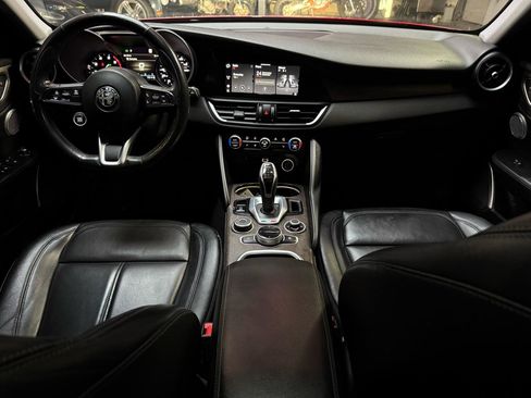 Used 2020 Alfa Romeo Giulia Ti AWD/4WD image 10