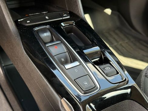 Used 2023 Chevrolet Bolt EUV LT w/ Driver Confidence Package image 11