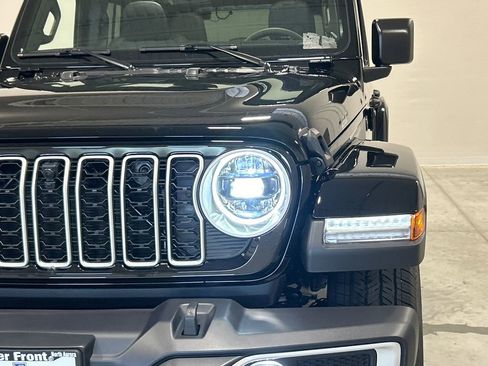 New 2025 Jeep Wrangler Sahara w/ Technology Group image 10