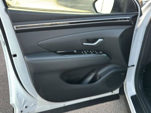 Used 2023 Hyundai Tucson Limited image 14