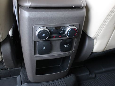 Used 2021 Ford Explorer Platinum w/ Equipment Group 601A AWD/4WD image 20