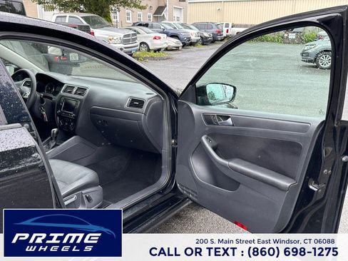 Used 2014 Volkswagen Jetta SE FWD image 16
