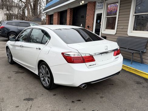 Used 2015 Honda Accord Sport image 3