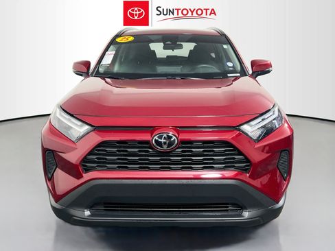 Used 2025 Toyota RAV4 XLE w/ Convenience Package FWD image 10