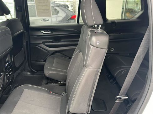 Used 2024 Jeep Grand Cherokee L Laredo AWD/4WD image 27