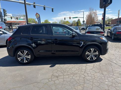 Used 2020 Mitsubishi Outlander Sport ES AWD/4WD image 9