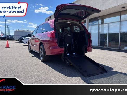 Used 2024 Honda Odyssey EX image 1