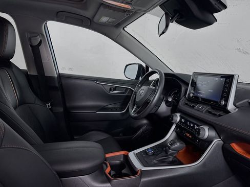 Used 2019 Toyota RAV4 Adventure image 31