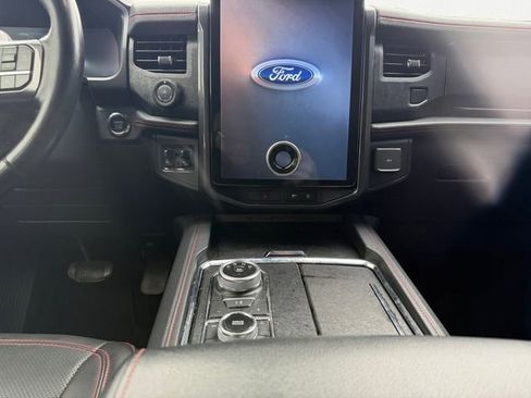 Used 2023 Ford Expedition Limited AWD/4WD image 11