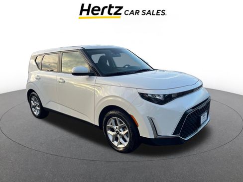 Used 2025 Kia Soul LX w/ LX Technology Package image 1