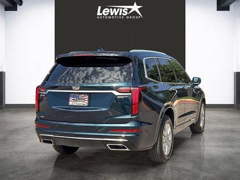 Used 2024 Cadillac XT6 Luxury w/ LPO, Floor Liner Package AWD/4WD image 4