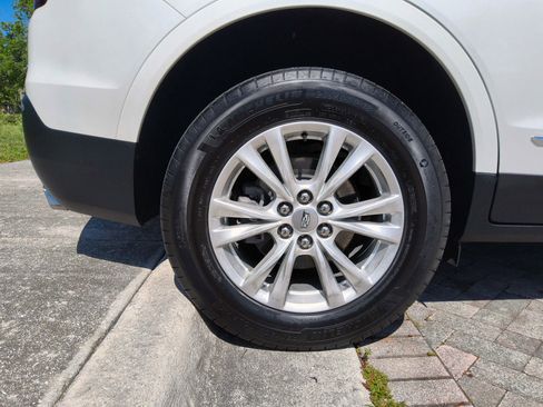Used 2023 Cadillac XT5 Luxury FWD image 46