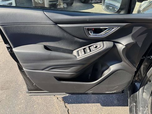 Used 2021 Subaru Forester Premium image 14