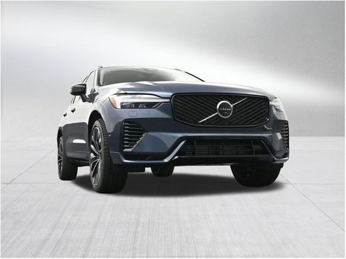 New 2026 Volvo XC60 T8 Ultra w/ Protection Package Premier AWD/4WD image 27