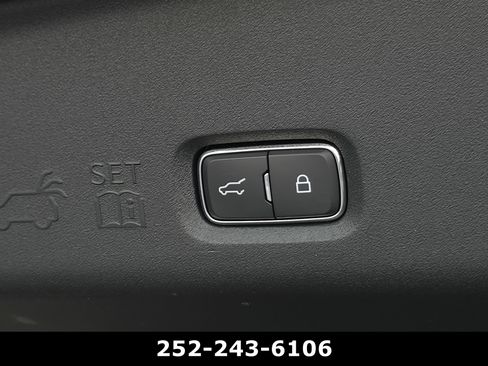Used 2025 Ford Expedition Max Active AWD/4WD image 44