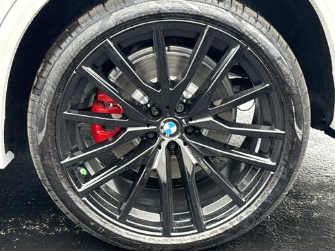New 2026 BMW X5 M60i image 12
