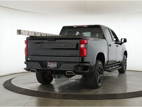 Used 2023 Chevrolet Silverado 1500 Custom Trail Boss w/ LPO, Dark Essentials Package image 7