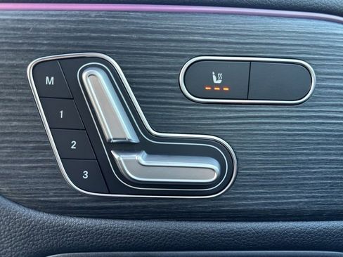 Certified 2021 Mercedes-Benz GLA 250 4MATIC image 15