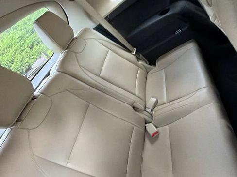 Used 2017 Acura MDX SH-AWD image 53
