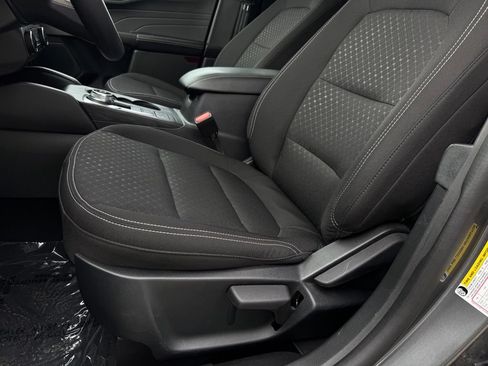 Used 2025 Ford Escape Active AWD/4WD image 6