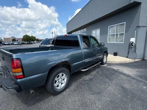 Used 2006 GMC Sierra 1500 SLE w/ Sierra Special Edition RWD image 6