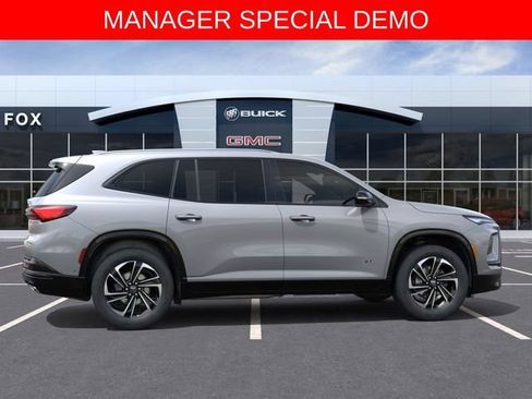 Used 2026 Buick Enclave Sport Touring w/ Power Package AWD/4WD image 5
