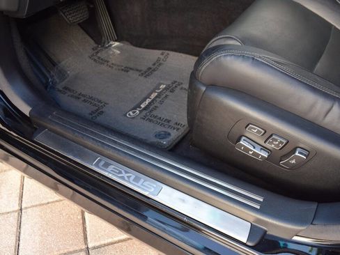 Used 2013 Lexus LS 460 AWD w/ Comfort Pkg image 42
