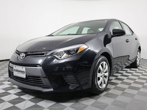Used 2015 Toyota Corolla LE image 5