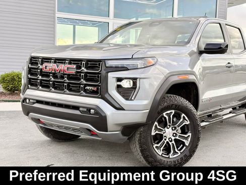 Used 2023 GMC Canyon AT4 w/ AT4 Premium Package AWD/4WD image 5