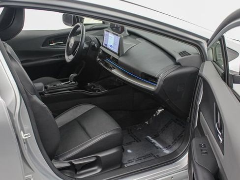 Used 2023 Toyota Prius XLE AWD/4WD image 25