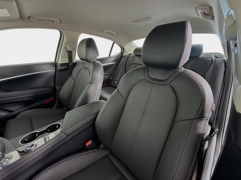 New 2026 Genesis G70 2.5T RWD image 11