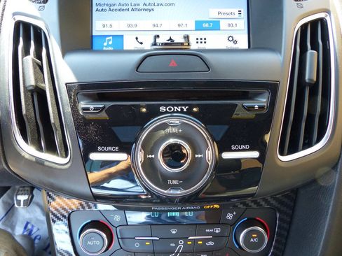 Used 2016 Ford Focus ST w/ Equipment Group 402A FWD image 35