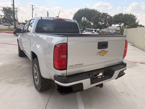 Used 2016 Chevrolet Colorado Z71 AWD/4WD image 3