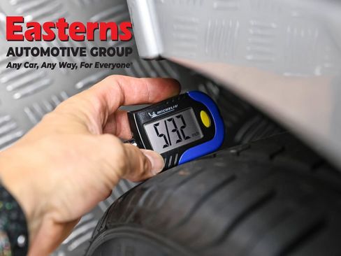 Used 2023 Chrysler 300 S RWD image 28