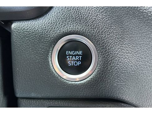 Used 2024 Toyota Tundra Limited AWD/4WD image 25