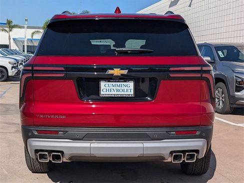 New 2026 Chevrolet Traverse LT w/ Sun and Wheel Package image 9